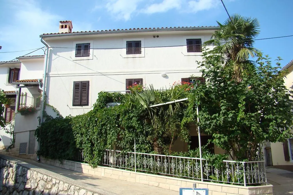 Apartments Renata - Brseč