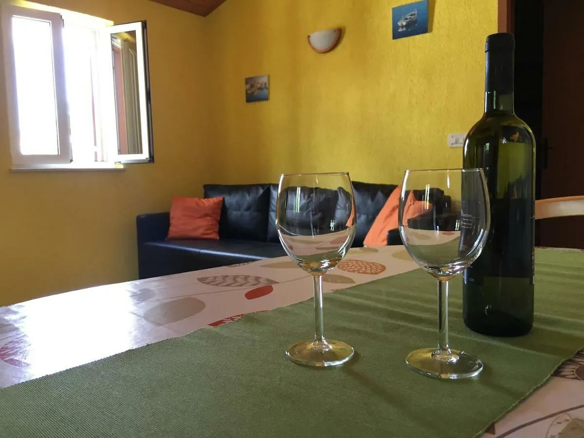 Apartments Renata - Brseč Croazia